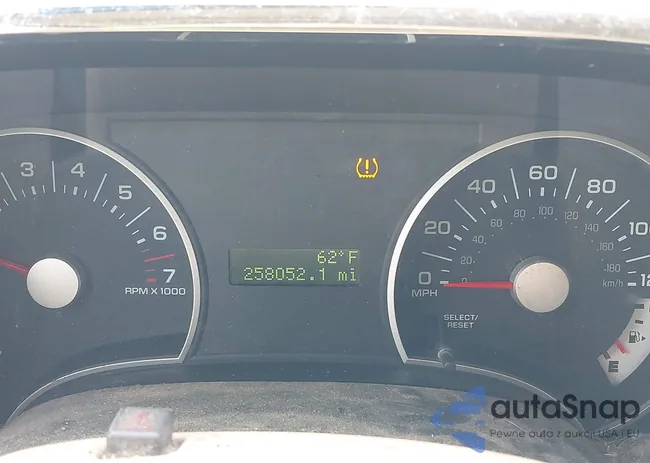 1FMEU73EX8UA80210: 42433012