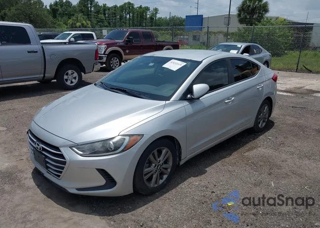 5NPD84LF2JH321267: 42433119