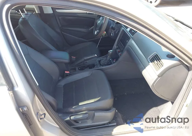 1VWAT7A39EC055174: 42433368