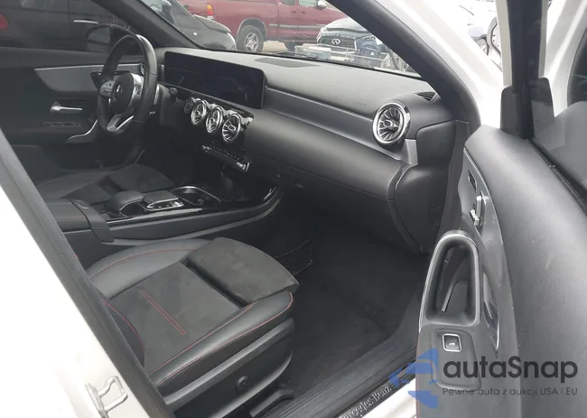 W1K3G4EB3LJ234065: 42432494