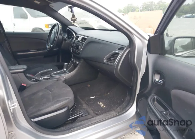 1C3CCBBB2DN570108: 42433984