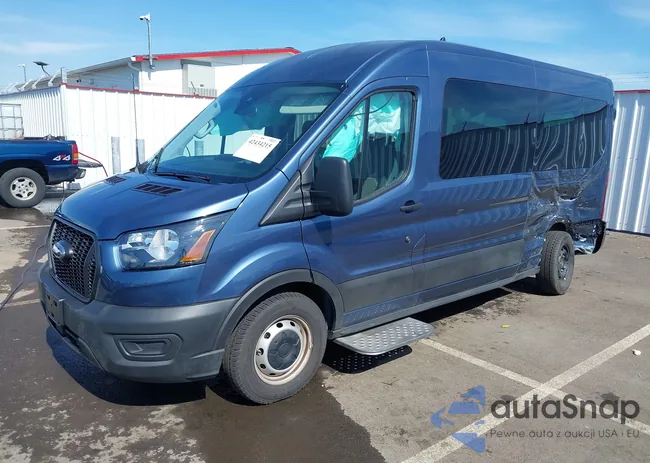 1FDAX2C83RKB45432: 42434215