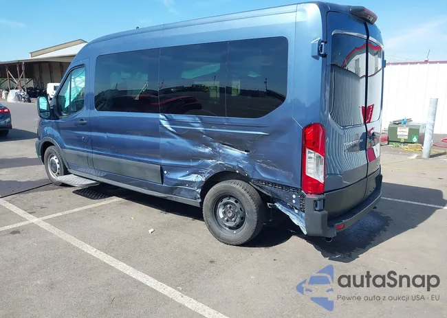 1FDAX2C83RKB45432: 42434215