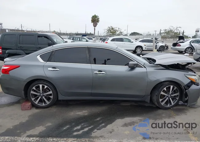 1N4AL3AP5GC200220: 42433625