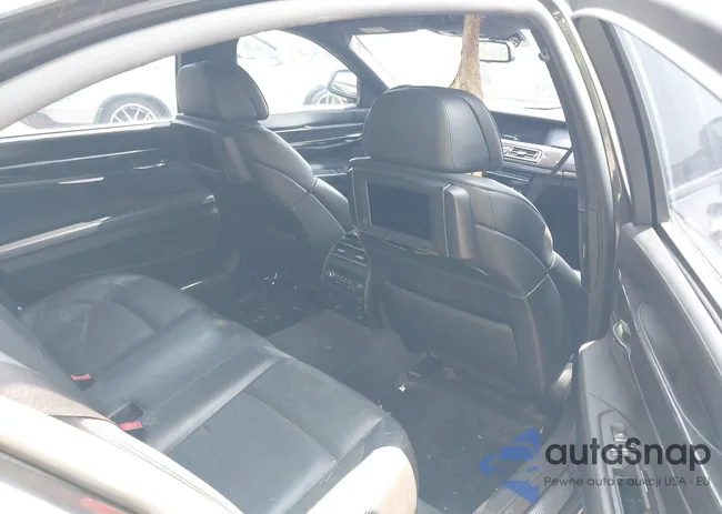 WBAKB8C50ACY64262: 42433667