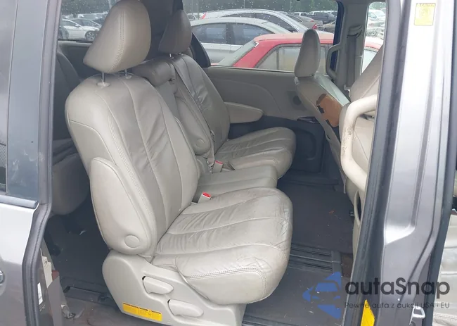 5TDYK3DC9BS114078: 42434853