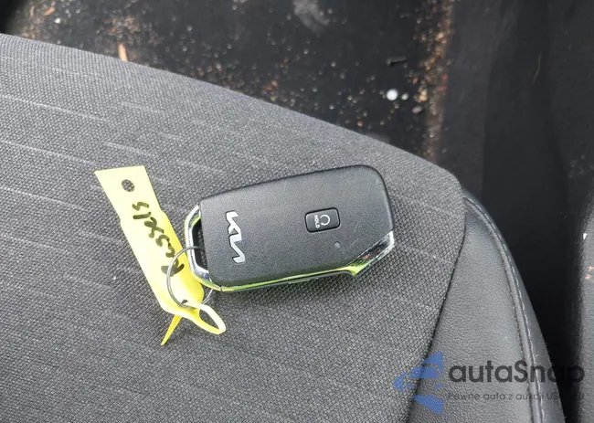 KNDEU2AA8N7301840: 42434907