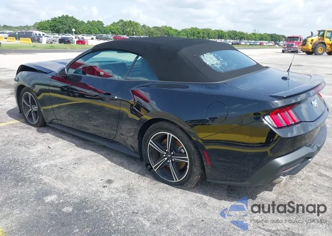 1FAGP8UH4S5105483: 42434921