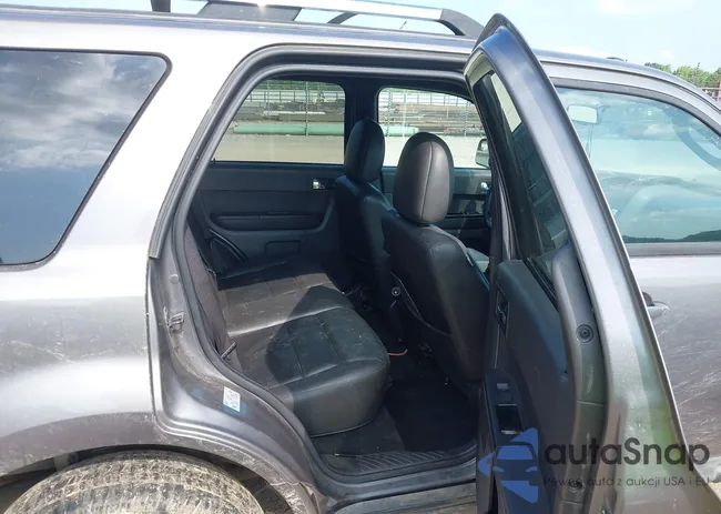 1FMCU9EG1BKB48494: 42434944