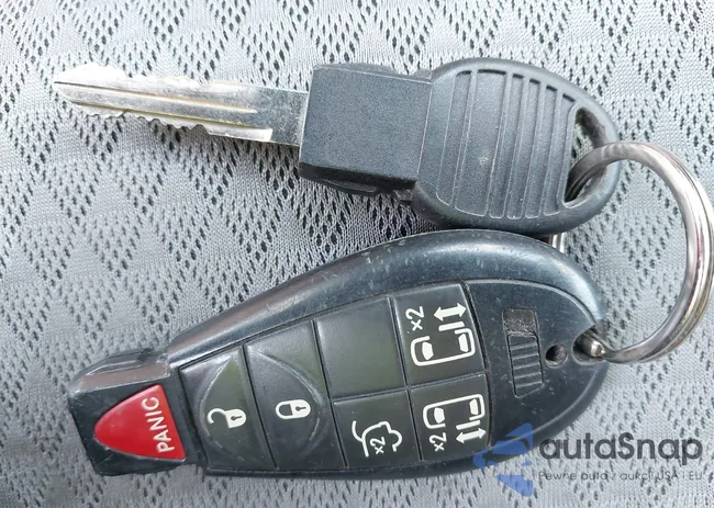 2A8HR54P78R673035: 42435260