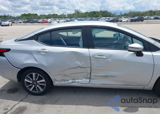 3N1CN8EV4LL827799: 42435273