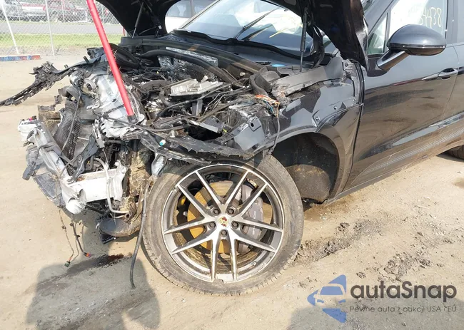 WP1AA2A51PLB17214: 42434438