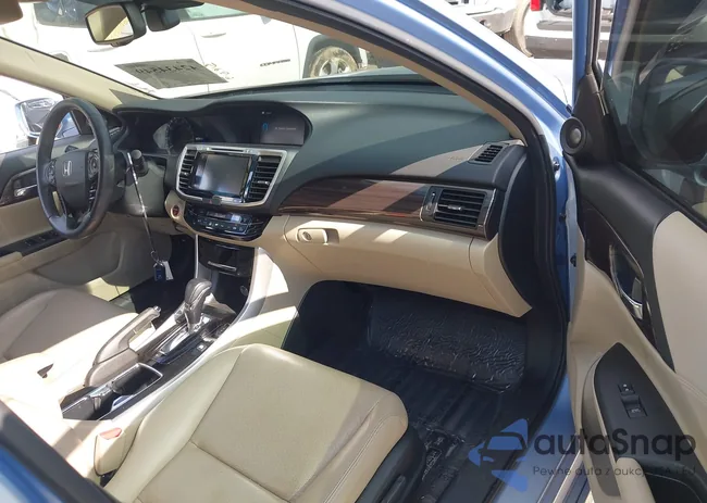 JHMCR6F70HC008134: 42434549