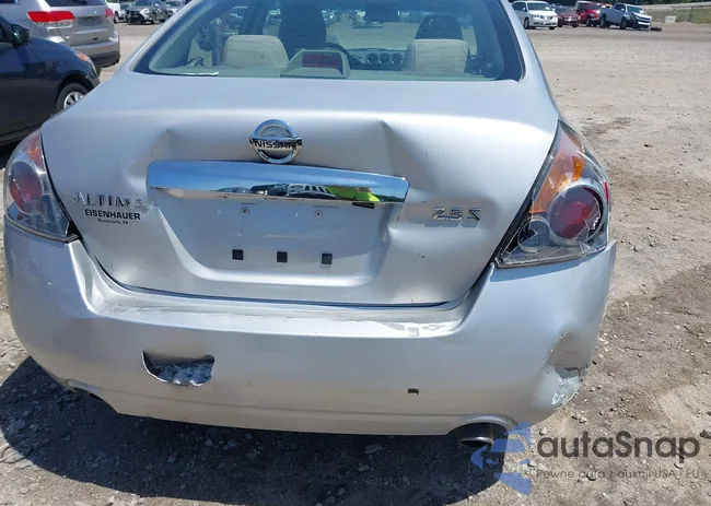 1N4AL2AP6BN470645: 42434588