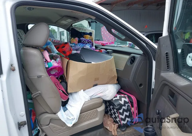 1FTMF1CW1AKE72347: 42435797