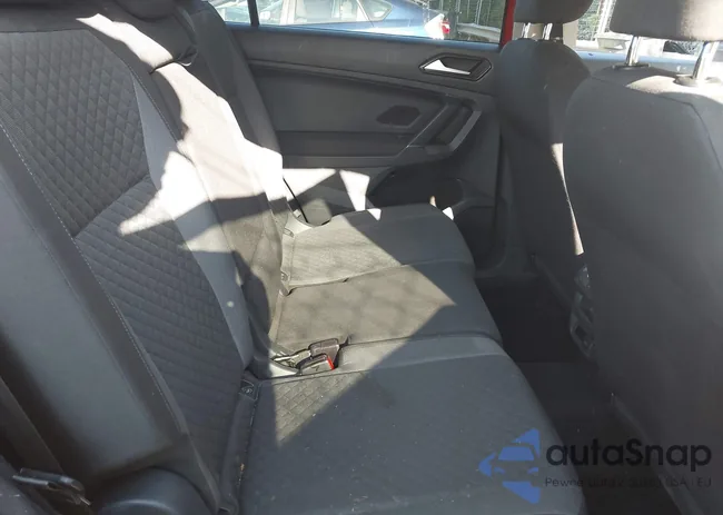 3VV1B7AX7JM016201: 42436045