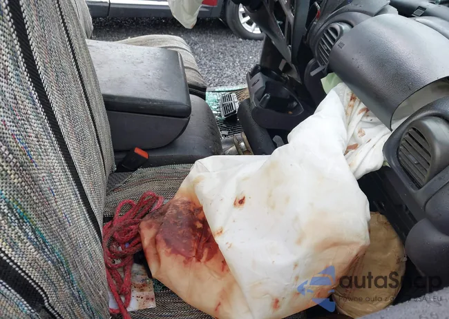 1B7HC16Y51S317811: 42436049