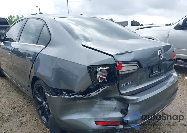 3VW2B7AJ5HM368618: 42435559