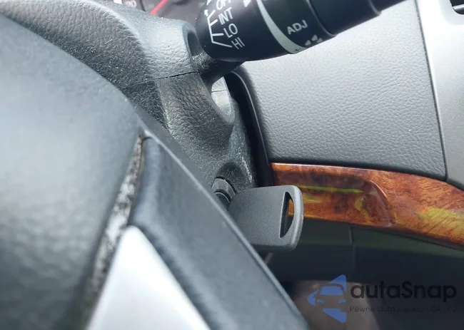 1HGCP2F73CA132811: 42435561