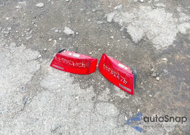 WAUCFAFR2EA052753: 42435577