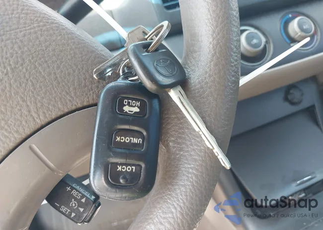 4T1BE32K25U540732: 42435724