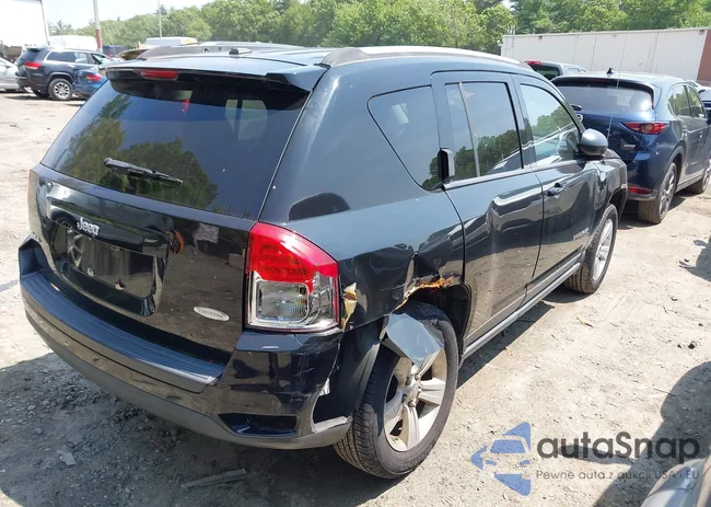 1C4NJDEBXCD541882: 42437346