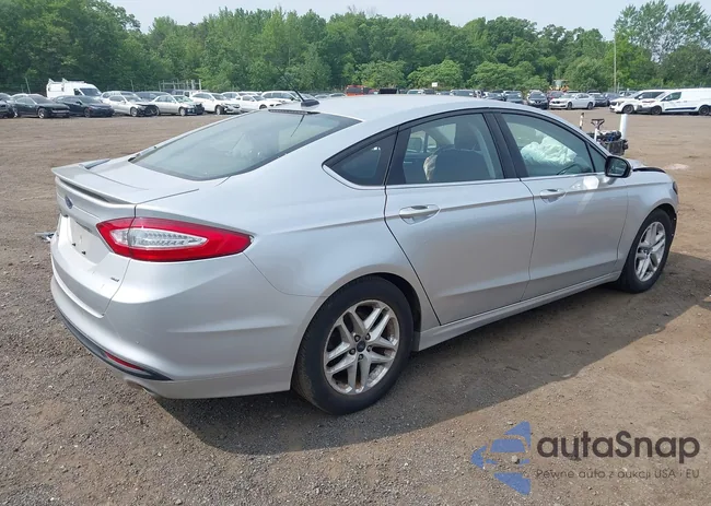 3FA6P0H78FR108596: 42437363