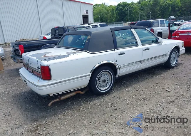 1LNLM82W4TY620840: 42436683