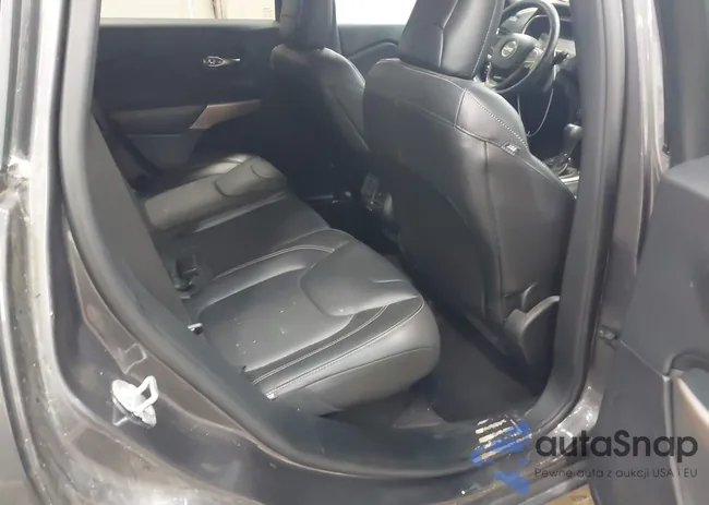 1C4PJMDB9JD555120: 42437946