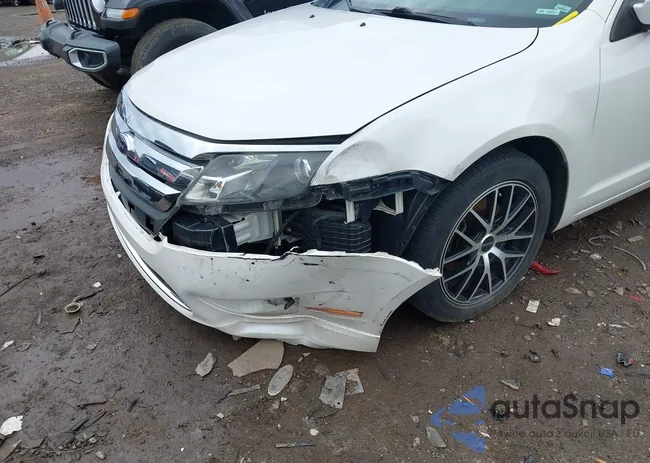 3FAHP0JAXAR136486: 42438116