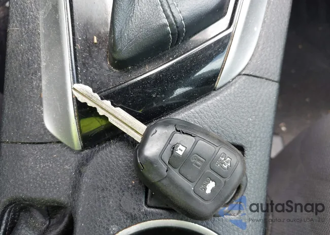 2T1BPRHE9JC033644: 42438172