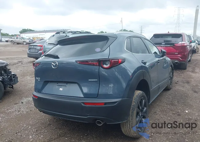 3MVDMBCM8PM570852: 42438356