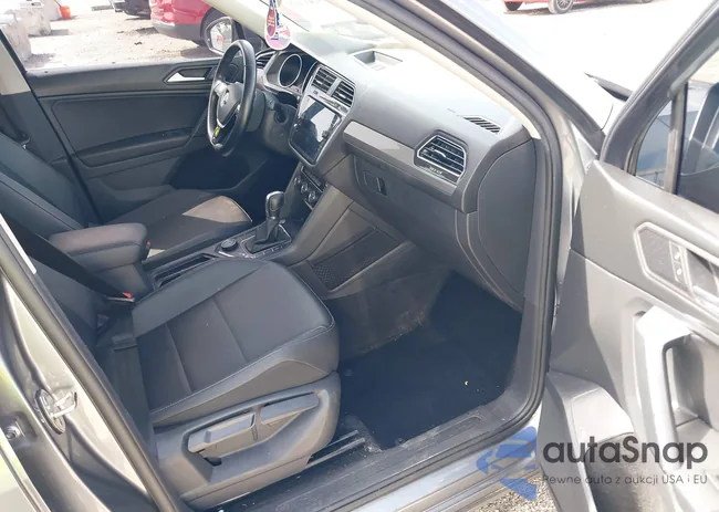 3VV2B7AX1KM195499: 42437618