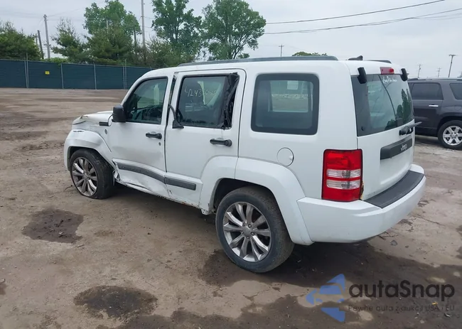 1C4PJMAK3CW143013: 42437649