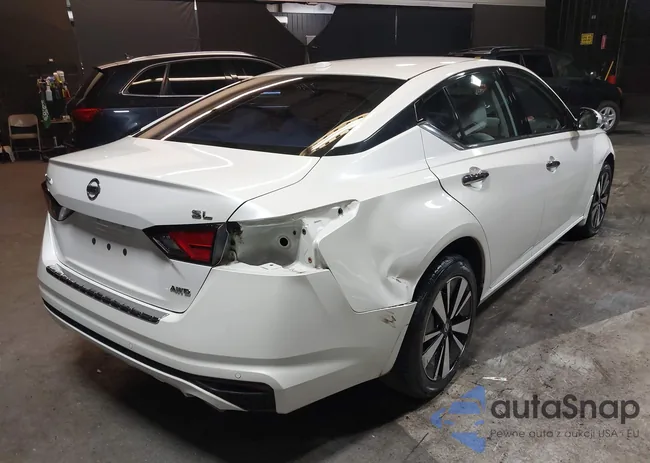 1N4BL4EW2LC153296: 42437710