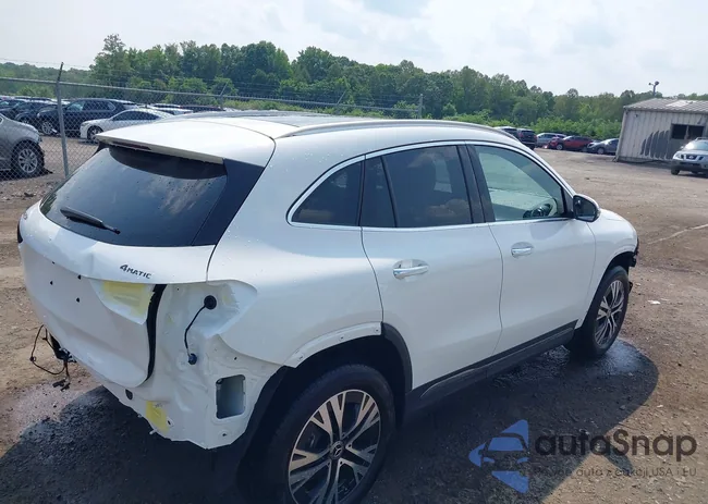 W1N4N4HB1SJ643530: 42437732