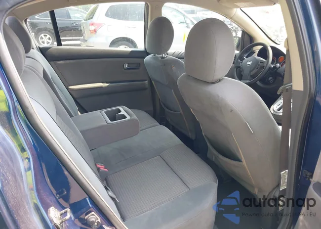 3N1AB61E58L664677: 42437761