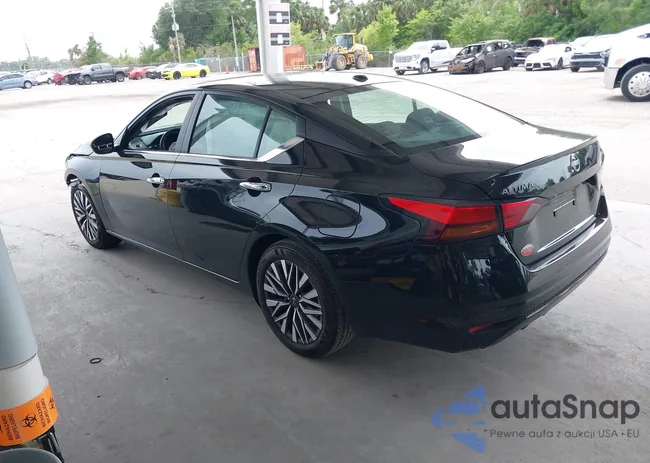 1N4BL4DV9RN371533: 42438814