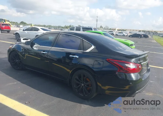 1N4AL3APXHC256767: 42439209