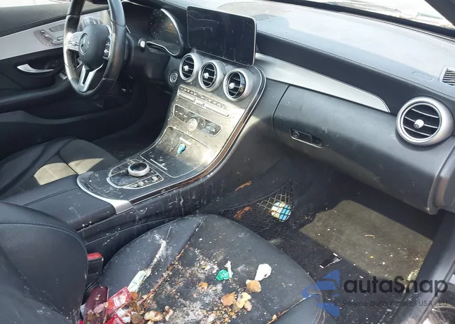 W1KWF8EB3MR651714: 42439298