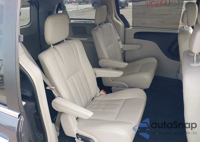 2C4RC1CG2FR677644: 42438374