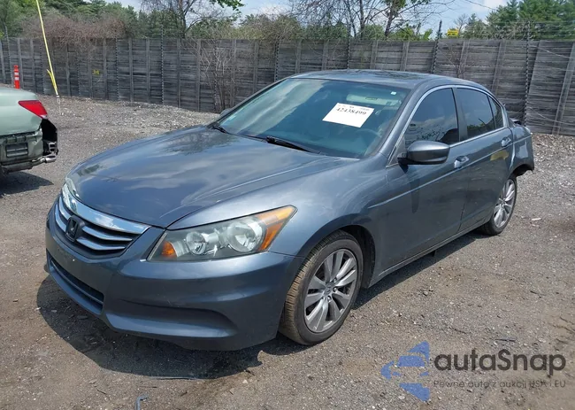 1HGCP2F77BA114536: 42438499