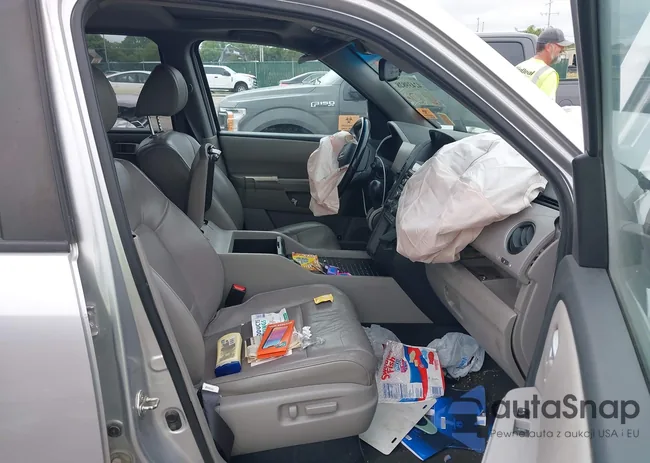 5FNYF4H57EB008856: 42439828