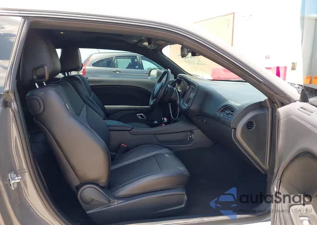 2C3CDZAG5PH637851: 42439889