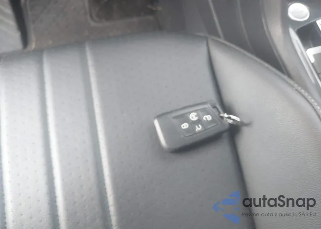 3VV3B7AX1NM040962: 42439939