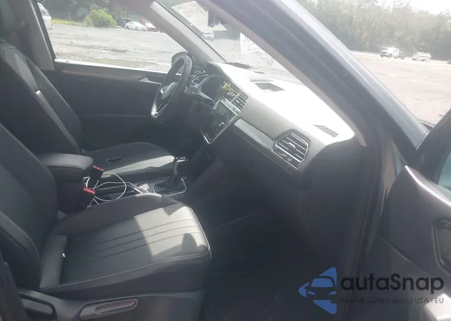 3VV3B7AX1NM040962: 42439939