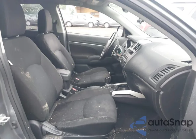 JA4AP3AUXBZ018517: 42440112