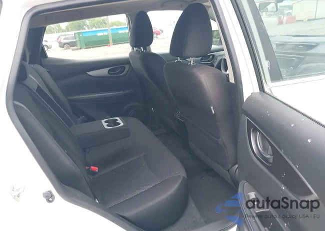 JN1BJ1CP5KW239647: 42440132