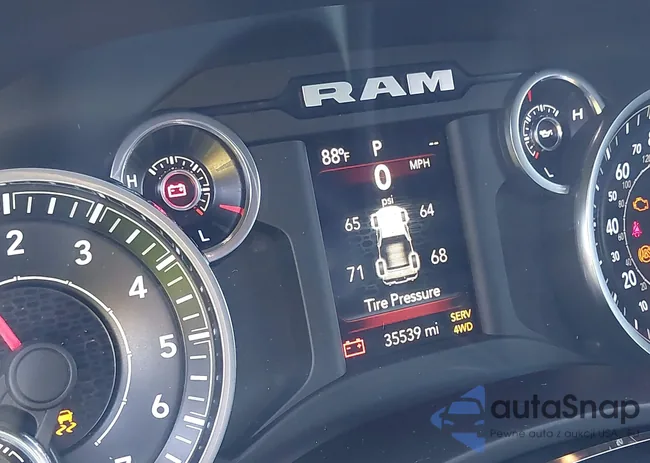 3C6UR5CJ3MG697813: 42440136