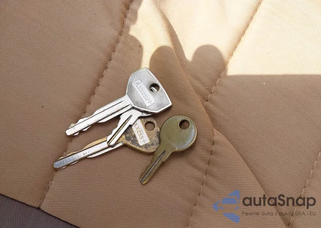 1J4FY29P4VP538580: 42440300